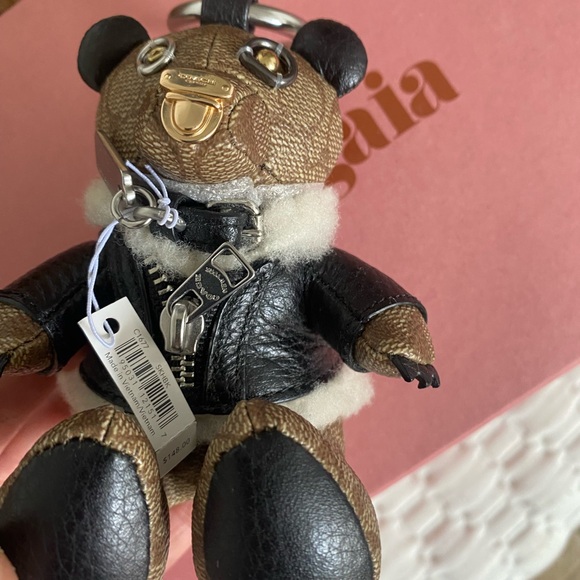 COACH KEYCHAIN - Picture 3 of 3